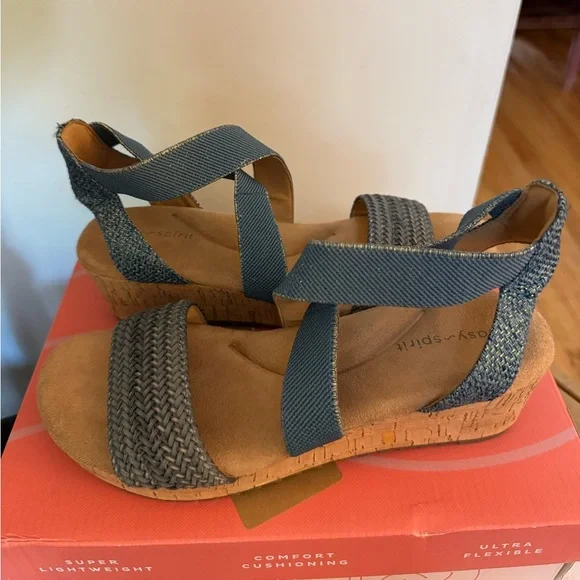 New Easy spirit blue Women's Comfort Wedge Sandals sz 7 - Picture 3 of 6